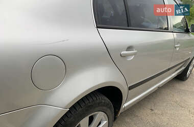 Лифтбек Skoda Superb 2004 в 