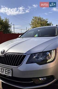 Універсал Skoda Superb 2014 в Нововолинську