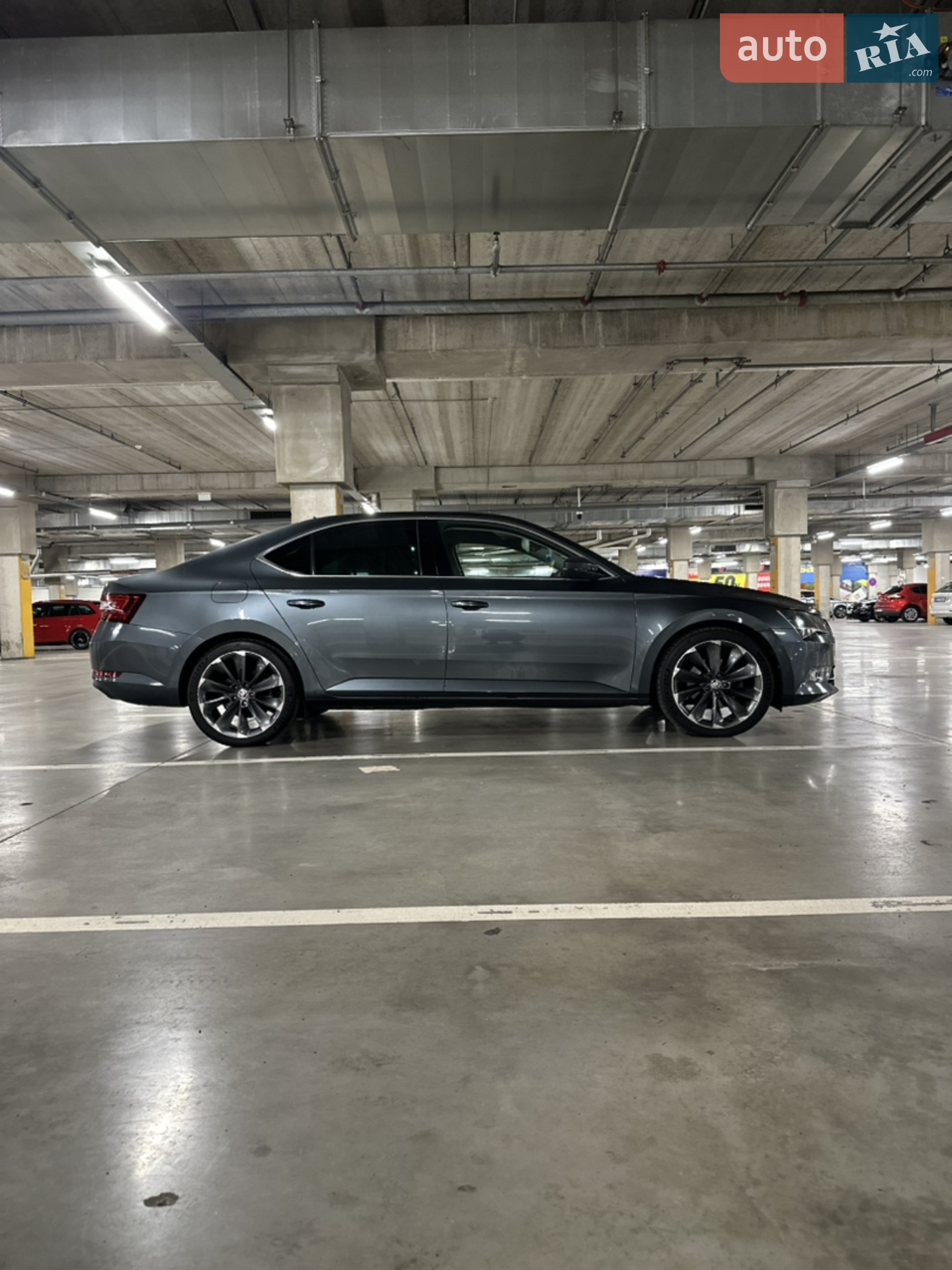 2017 Skoda Superb - мініатюра 12