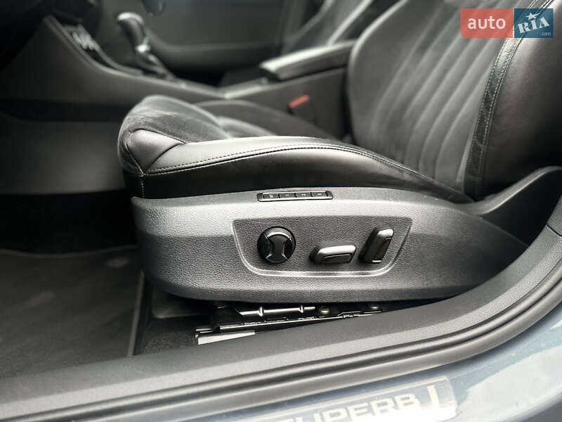 Лифтбек Skoda Superb 2017 в Мукачево