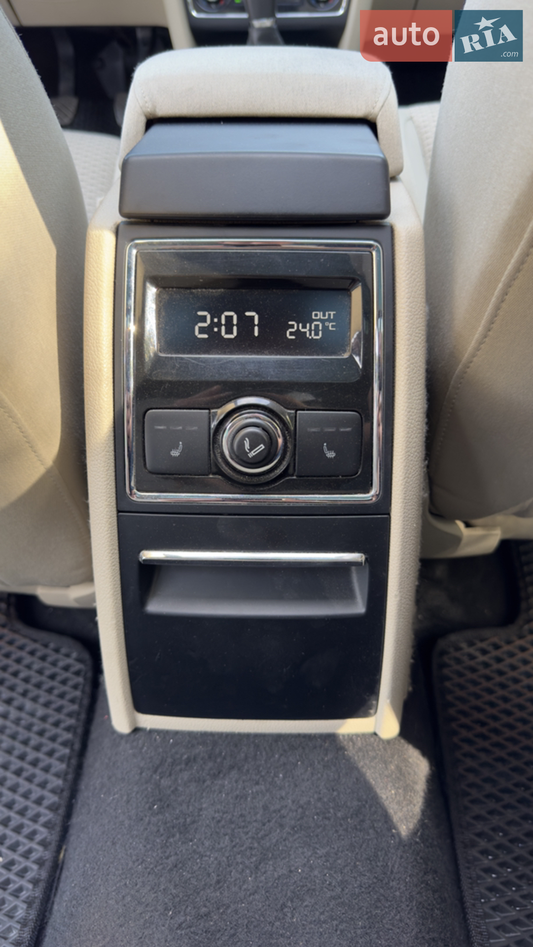 2010 Skoda Superb - мініатюра 10