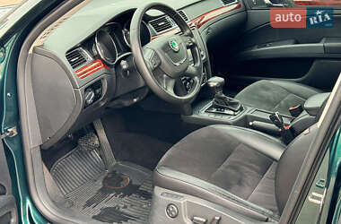 Лифтбек Skoda Superb 2009 в 