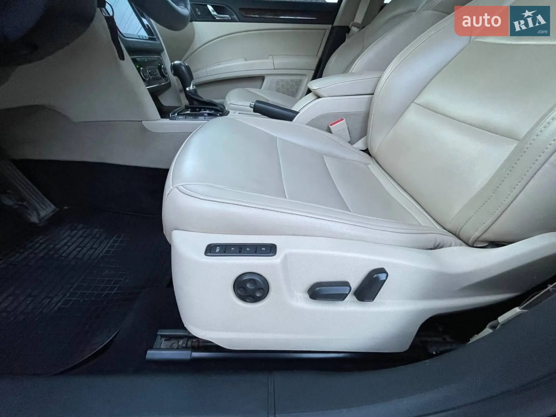 2013 Skoda Superb - мініатюра 8