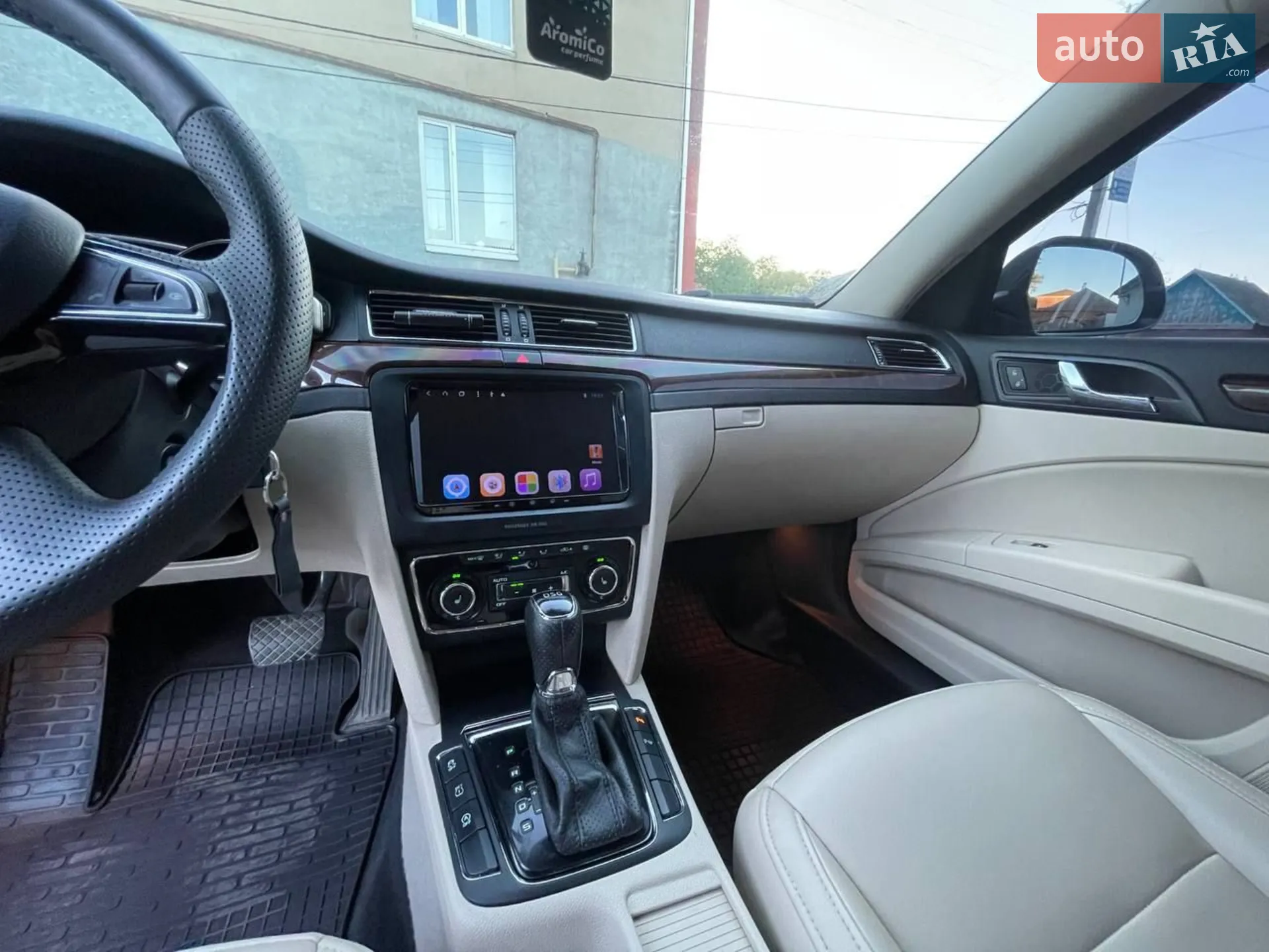 2013 Skoda Superb - мініатюра 22