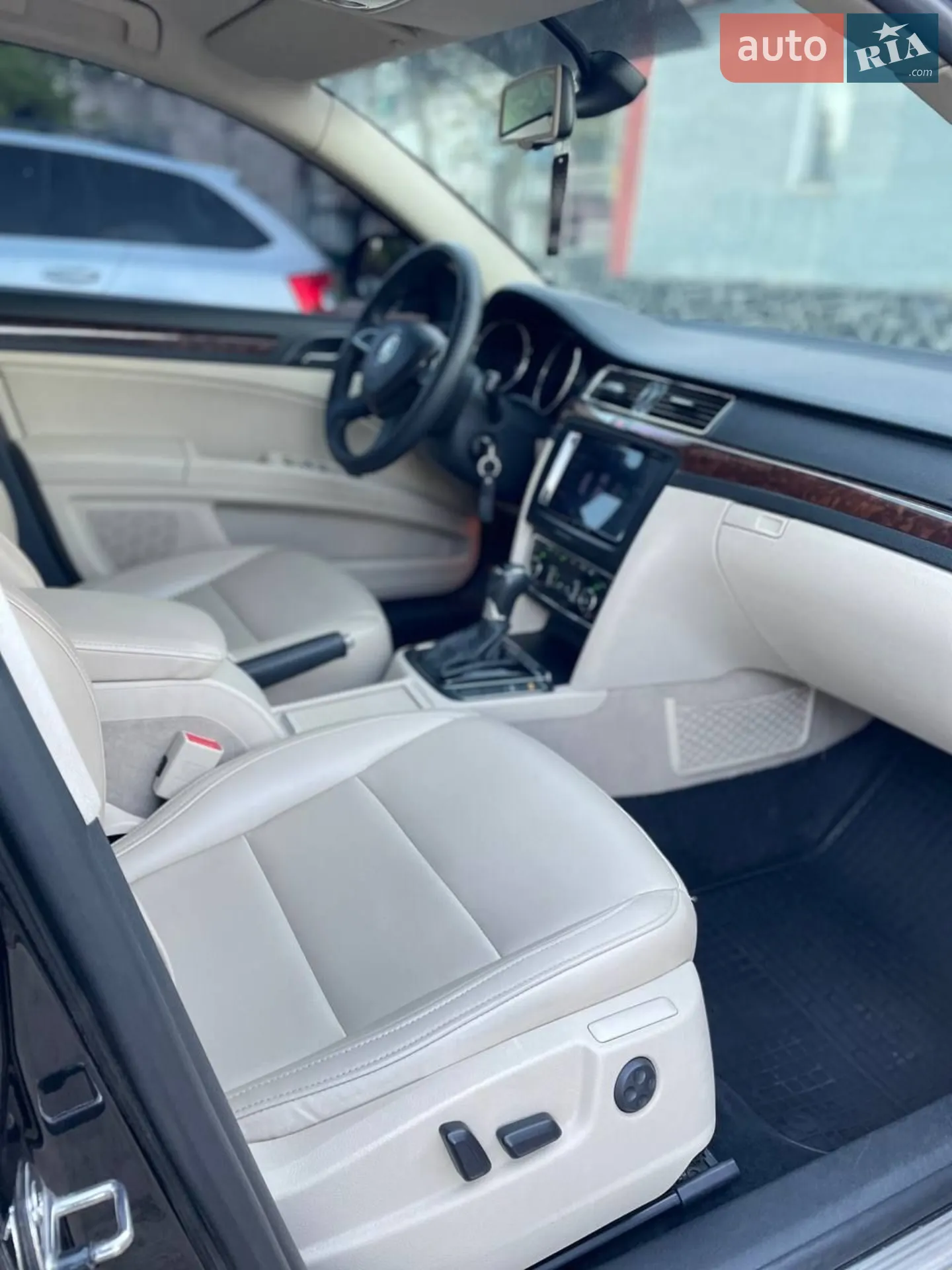 2013 Skoda Superb - мініатюра 26