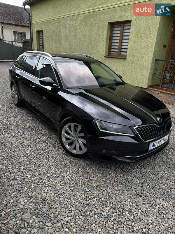 Універсал Skoda Superb 2017 в 