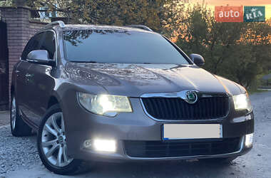 Універсал Skoda Superb 2010 в Тернополі