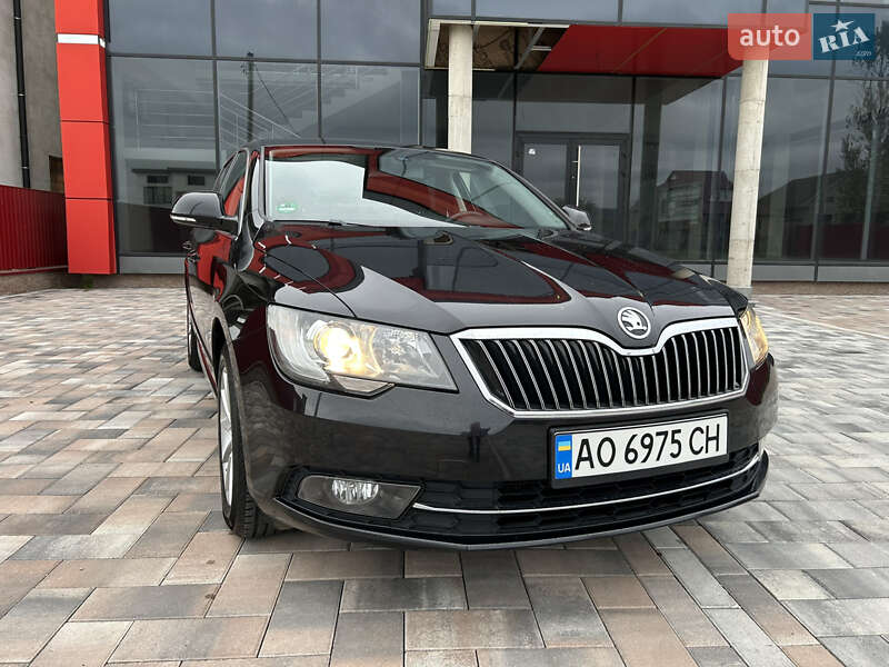 Лифтбек Skoda Superb 2015 в Тячеве фото 17 Лифтбек Skoda Superb 2015 в Тячеве