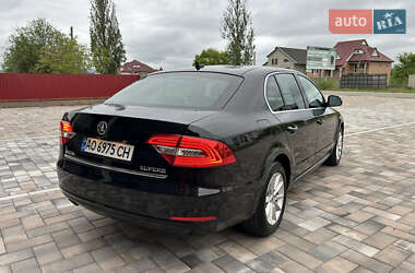 Ліфтбек Skoda Superb 2015 в 