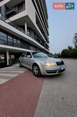Ліфтбек Skoda Superb 2003 в Львові