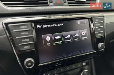 Лифтбек Skoda Superb 2016 в 
