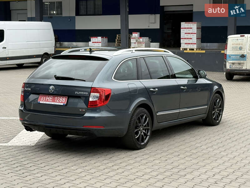 Универсал Skoda Superb 2015 в Ровно