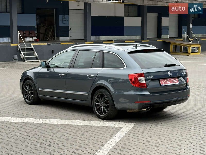 Универсал Skoda Superb 2015 в Ровно