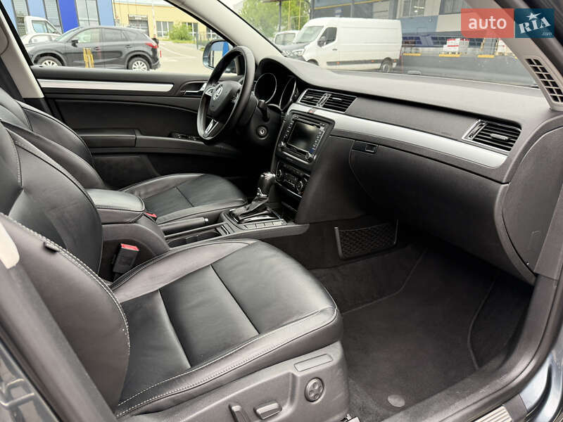 Универсал Skoda Superb 2015 в Ровно
