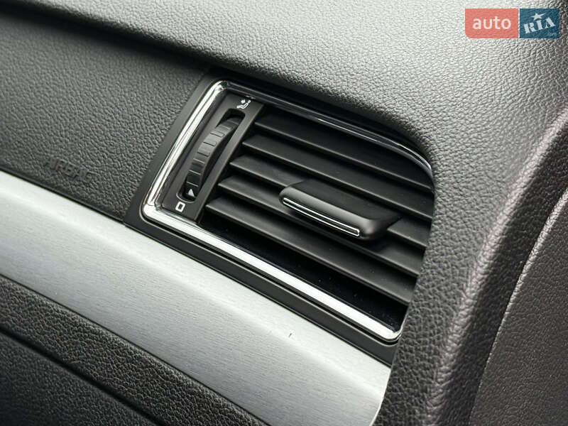 Универсал Skoda Superb 2015 в Ровно