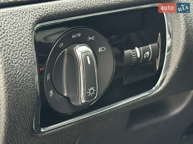 Универсал Skoda Superb 2015 в Ровно
