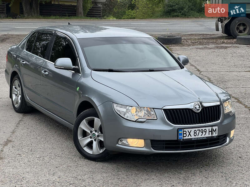 Лифтбек Skoda Superb 2011 в Хмельницком