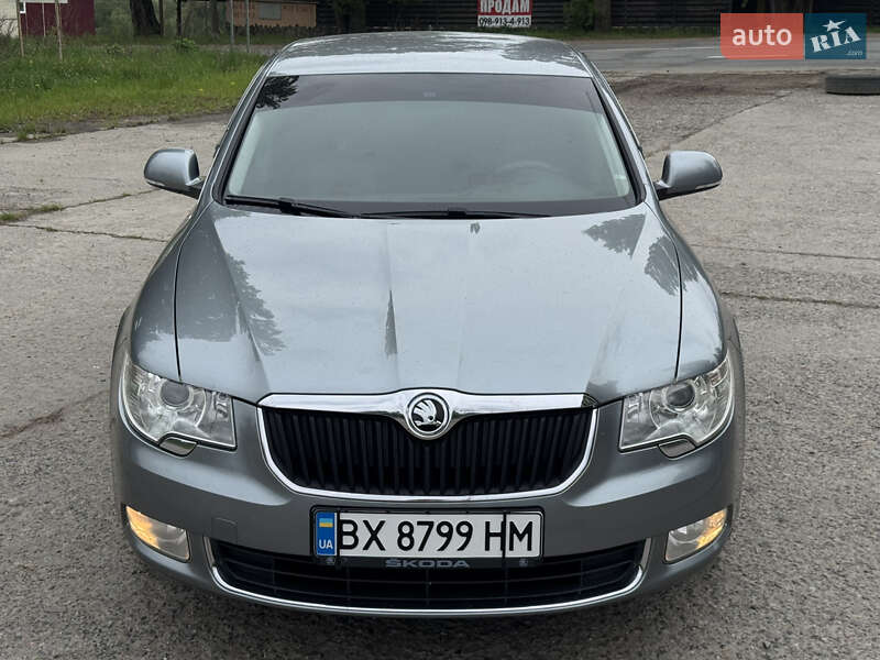 Лифтбек Skoda Superb 2011 в Хмельницком