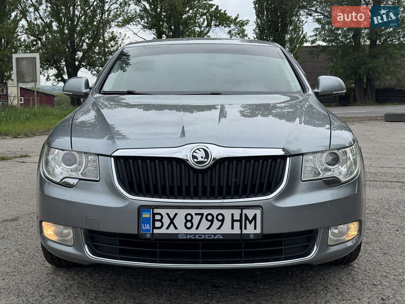 Лифтбек Skoda Superb 2011 в Хмельницком
