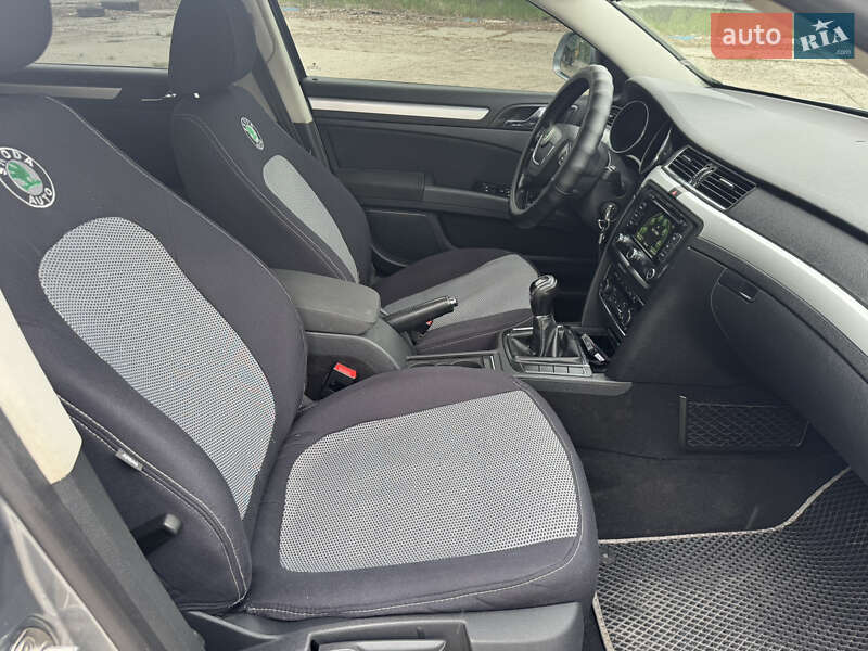 Лифтбек Skoda Superb 2011 в Хмельницком