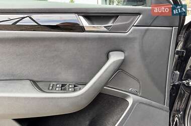 Ліфтбек Skoda Superb 2018 в 