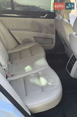 Лифтбек Skoda Superb 2013 в 