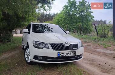 Лифтбек Skoda Superb 2014 в Харькове