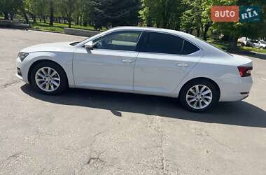 Ліфтбек Skoda Superb 2022 в Рівному