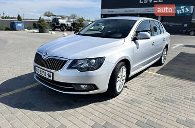Лифтбек Skoda Superb 2014 в Хусте