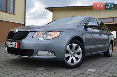 Лифтбек Skoda Superb 2011 в 