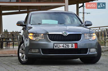 Лифтбек Skoda Superb 2011 в 