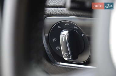 Лифтбек Skoda Superb 2011 в 