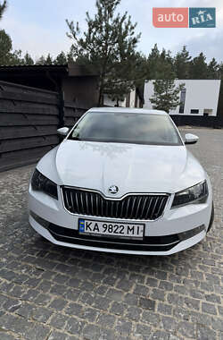 Лифтбек Skoda Superb 2019 в Киеве