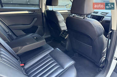 Лифтбек Skoda Superb 2019 в 