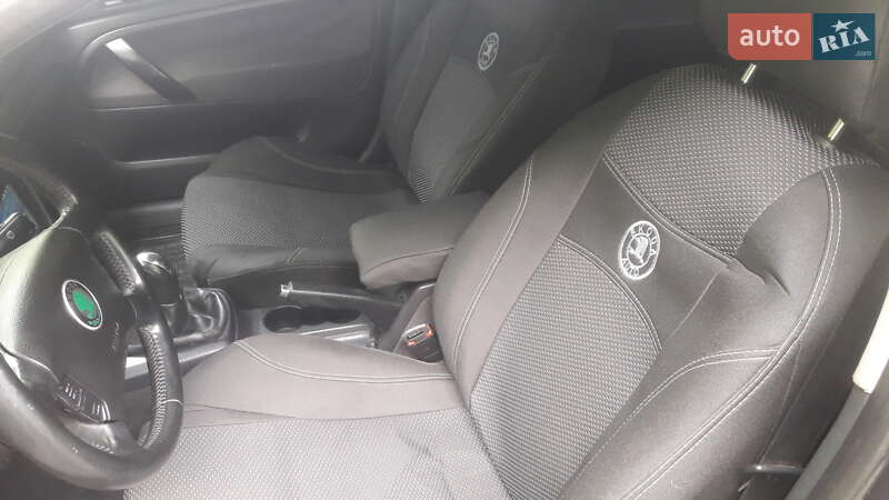 Ліфтбек Skoda Superb 2005 в Глухові
