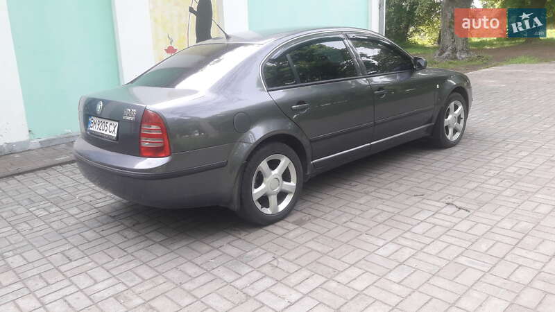 Ліфтбек Skoda Superb 2005 в Глухові