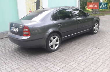 Лифтбек Skoda Superb 2005 в 