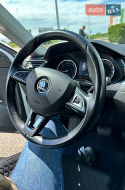 Универсал Skoda Superb 2017 в 