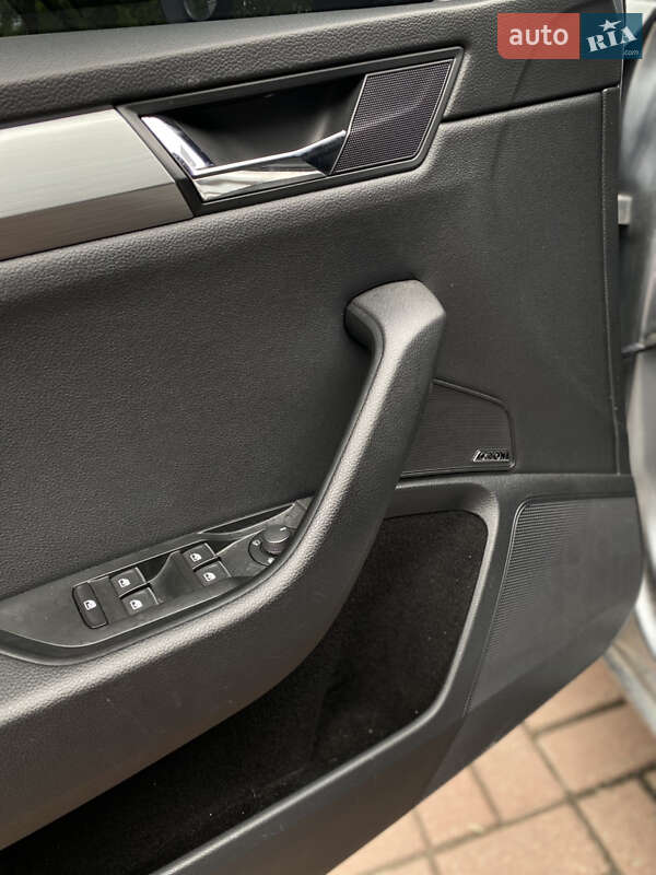 Лифтбек Skoda Superb 2015 в Кропивницком