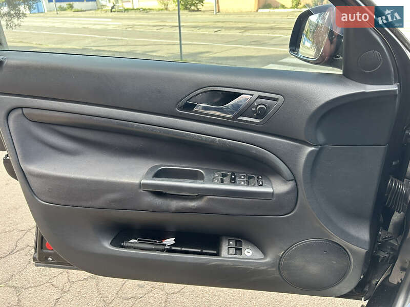 Лифтбек Skoda Superb 2005 в Киеве