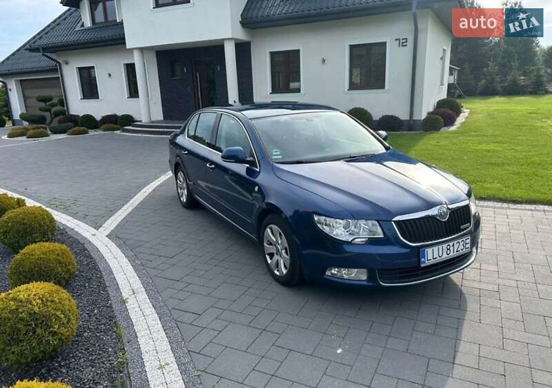 Ліфтбек Skoda Superb 2011 в Хмельницькому