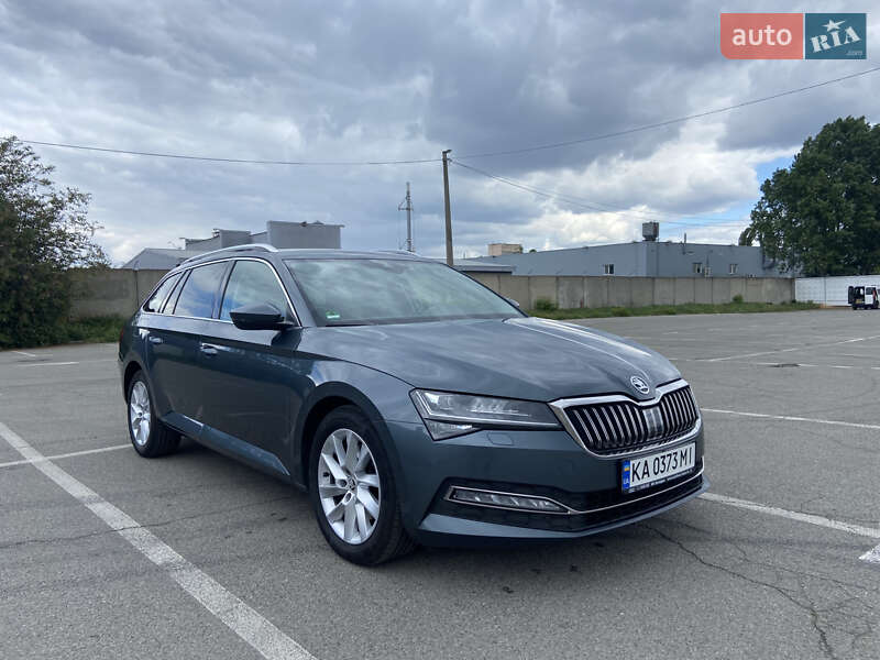 Універсал Skoda Superb 2019 в Києві