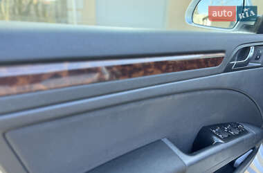 Лифтбек Skoda Superb 2013 в 
