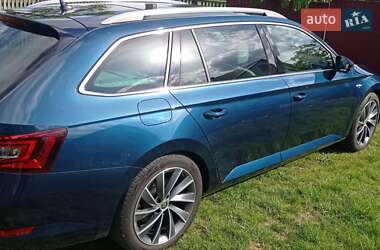 Універсал Skoda Superb 2019 в Умані