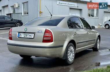 Лифтбек Skoda Superb 2005 в 