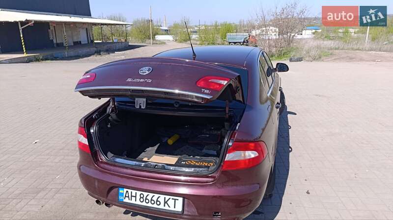 Лифтбек Skoda Superb 2009 в Краматорске