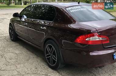 Лифтбек Skoda Superb 2009 в 