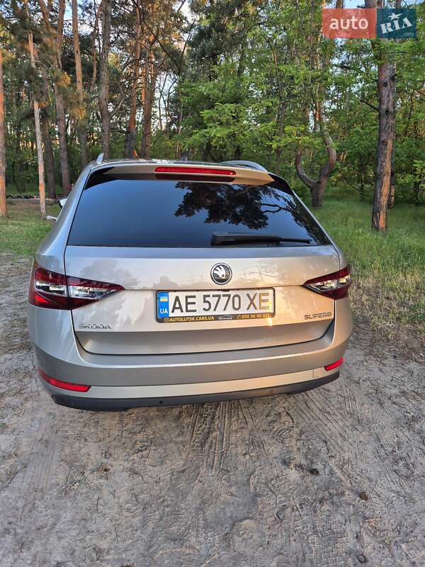 Универсал Skoda Superb 2017 в Днепре