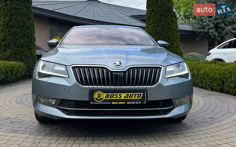 Лифтбек Skoda Superb 2018 в Львове