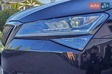 Ліфтбек Skoda Superb 2019 в 